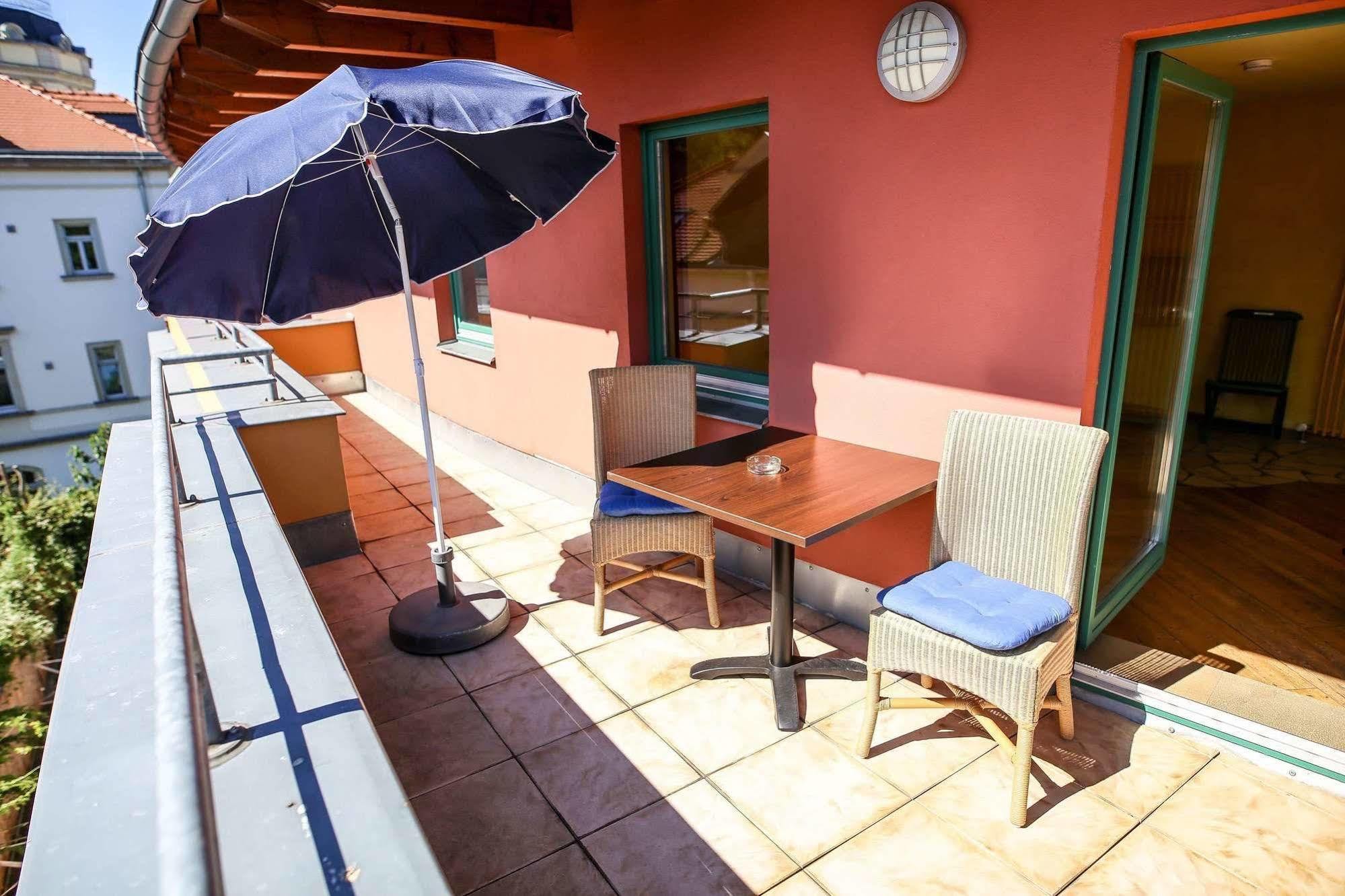 Backstage Hotel Dresden Bagian luar foto